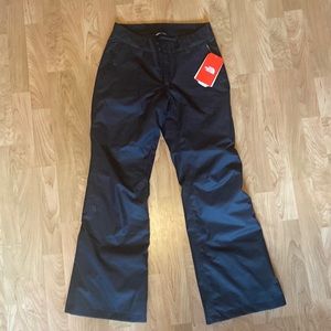 the north face- sally ski pant size small NWT